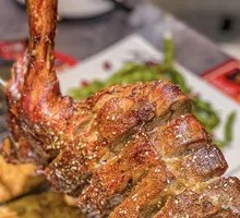 Quality Charcoal-Roasted Lamb Leg