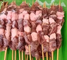 Charcoal-grilled Lamb Skewers