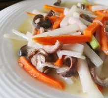 Stir-fried Pig's Trotter with Yam and Carrot