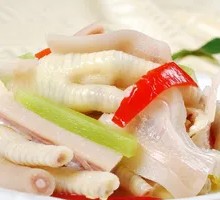 Spicy Pickled Chicken Feet