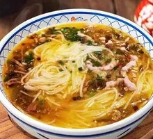 Sour Cabbage and Pork Noodles