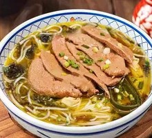 Sour Cabbage Pork Liver Noodles
