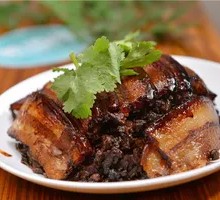 Braised pork with glutinous rice
