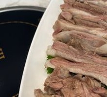 Hand-grabbed Lamb Ribs