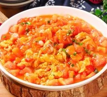 Tomato and Egg Stir-Fry