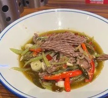 Sichuan-style Tripe with Pickled Chili