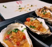 Happy Hall Garlic Steamed Oyster