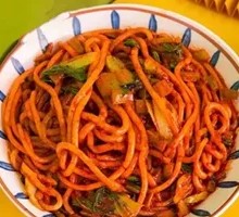 Stir-Fried Rice Noodles with Seasonal Vegetables