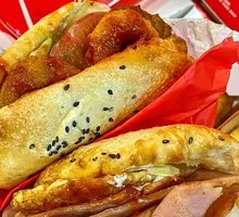 Juicy Beef Chinese Burger