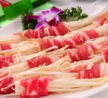 Beef with Enoki Mushrooms