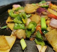 Grilled Potato on Iron Plate