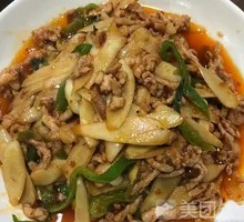 Young Ginger Stir-Fried Pork Strips