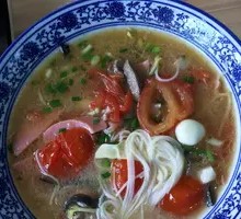 Clear Soup Three Delicacies Rice Noodles