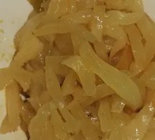 Sour and Spicy Pickled Radish Pork Crisp Noodles