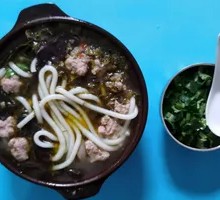 Sour Cabbage and Pork with Water Rice Noodles