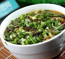 Sour Cabbage and Pork Noodles