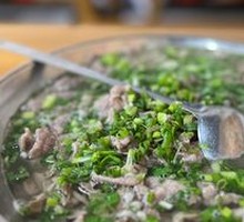 Stewed Beef with Elevated Feet