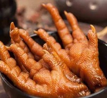 Fresh Boiled and Tossed Braised Chicken Feet