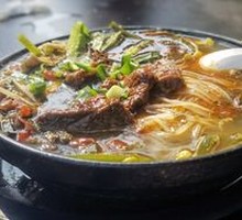 Spicy Chicken Offal Beef Noodle Soup