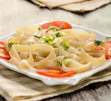 Wangjiao Fresh Wide Noodles