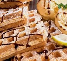 Cocoa Ice Cream Waffle