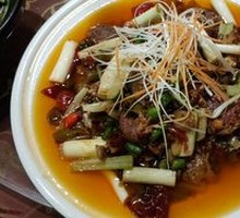 Sichuan-style Liver and Kidney Stir-fry with Pickled Chili