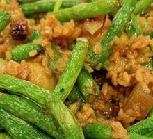 Preserved Meat Stir-Fried with Green Beans and Potato