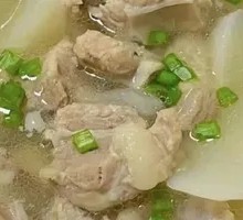 Wind-Blown Spare Ribs Soup Pot