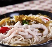 Sour Cabbage and Pork Noodles