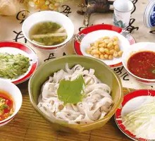 Tomato and Egg Clear Soup Noodles