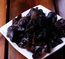 Quick-Fried Small Black Fungus