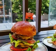 Juicy Cheese Beef Burger