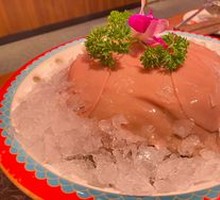 Sliced Pork Kidney with Big Knife