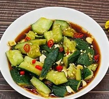 Small Green Cucumber Salad