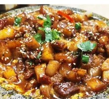 Stoneware Braised Pork Belly