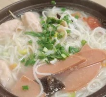 Hot Pot Rice Noodles