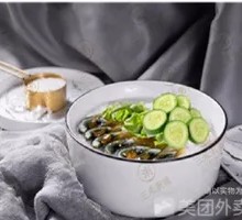 Cucumber and Century Egg Porridge