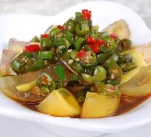 Green Pepper and Century Egg