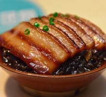 Braised pork with glutinous rice