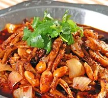 Dry Pot Goose Feet and Chicken Wings