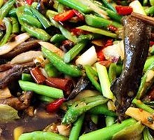 Pickled Chili Eel Slices