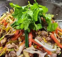 Spicy Chicken Offal in Clay Pot