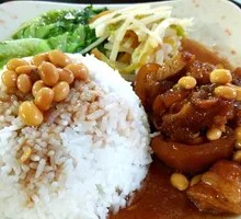 Braised Pig's Trotter Rice
