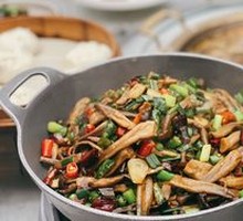 Stir-Fried Fresh Mushrooms with Preserved Pork