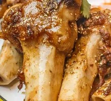 Roasted Pork Bones