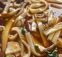 Sour Cabbage and Pork Noodles
