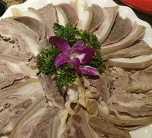 Lamb with Skin