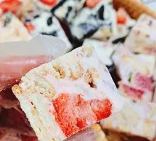Strawberry Low-Sugar Snowflake Candy