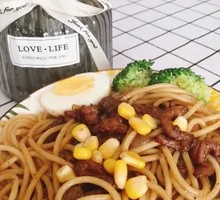 Black Pepper Beef Noodles