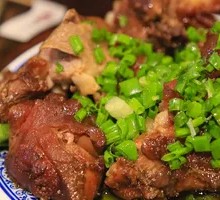 Tender Pig Trotters